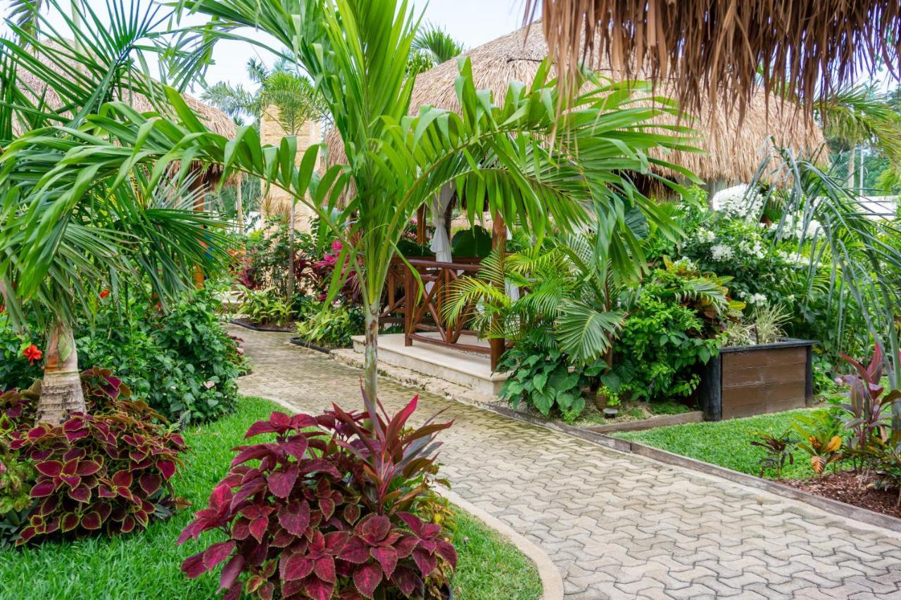 Tsaakik Jungle Hotel & Spa Канкун Екстериор снимка